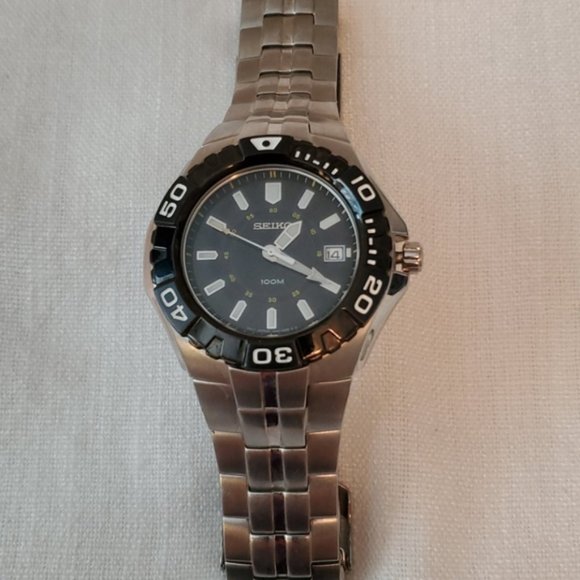 Seiko Dive Watch - Picture 2 of 2